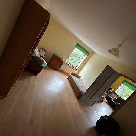 Stara Fabryka Apartmán *