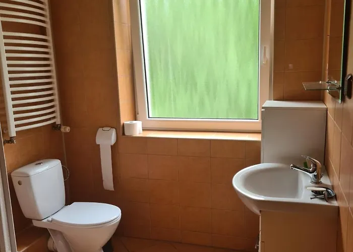 Stara Fabryka 耶德利纳-兹德鲁伊